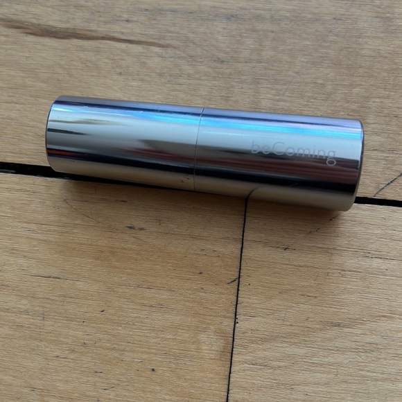 Becoming Lipstick - Picture 2 of 6